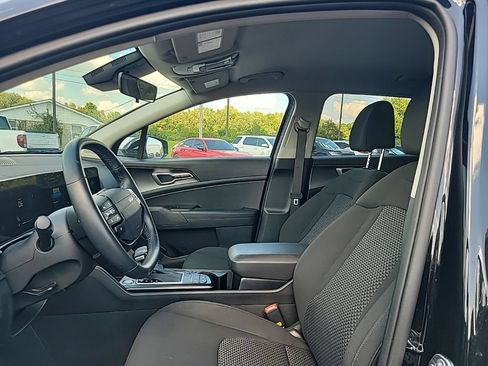 Used 2026 Kia Sportage LX w/ LX Convenience Package AWD/4WD image 7