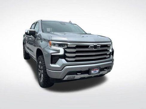 Used 2024 Chevrolet Silverado 1500 High Country w/ Technology Package AWD/4WD image 7