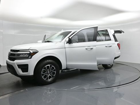 Certified 2023 Ford Expedition Max XLT RWD image 31
