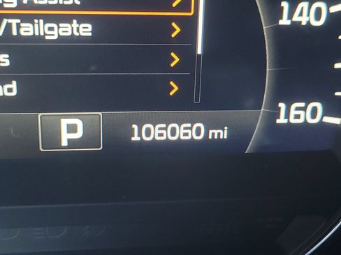 Used 2017 Kia Sorento EX w/ EX Premium Package FWD image 11
