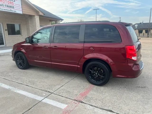 Used 2019 Dodge Grand Caravan GT FWD image 4