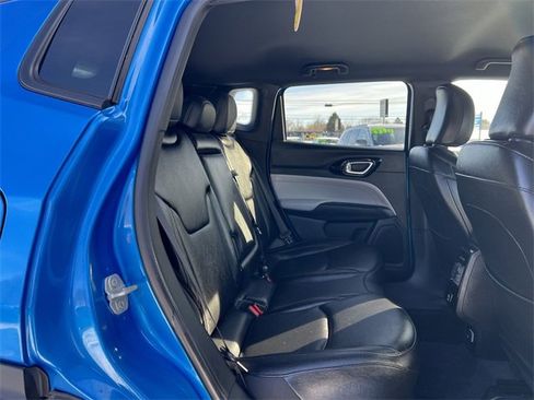 Used 2024 Jeep Compass Limited image 18