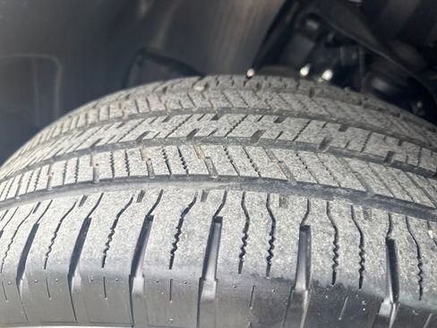 Certified 2024 Nissan Frontier SV w/ Technology Package image 30