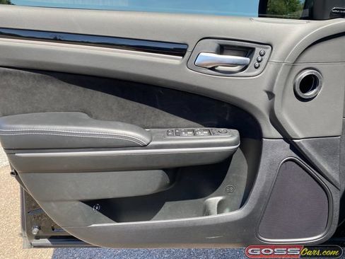 Certified 2023 Chrysler 300 C RWD image 23