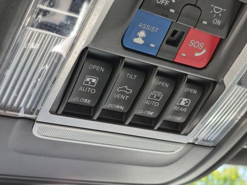 Used 2020 RAM 1500 Laramie w/ Sport Appearance Package AWD/4WD image 20