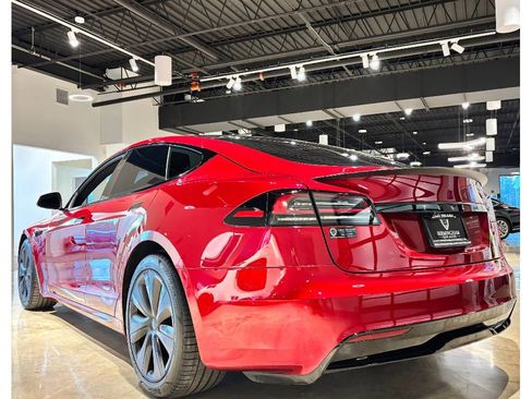 Used 2024 Tesla Model S Plaid image 17