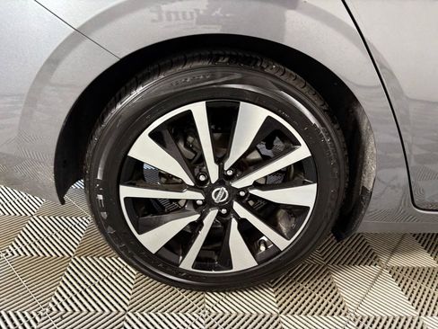 Used 2023 Nissan Sentra SV w/ SV Premium Package image 30