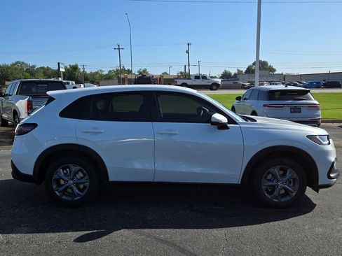 New 2026 Honda HR-V LX image 13