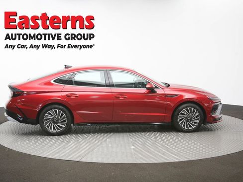 Used 2025 Hyundai Sonata SEL FWD image 44