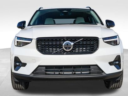 New 2026 Volvo XC40 B5 Plus w/ Protection Package Premier