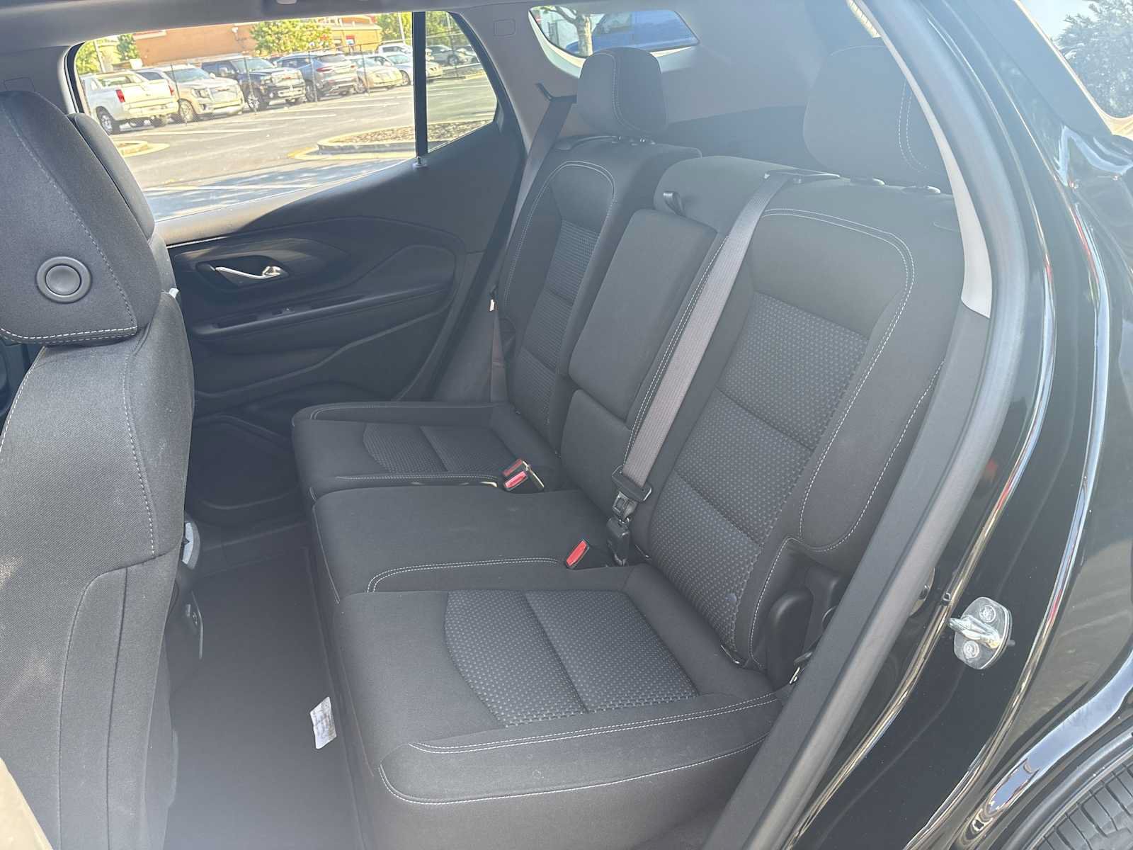 Used 2023 GMC Terrain SLE w/ Driver Convenience Package FWD image 18