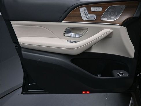 Used 2024 Mercedes-Benz GLS 63 AMG 4MATIC image 20