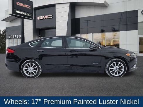 Used 2017 Ford Fusion Energi SE image 9