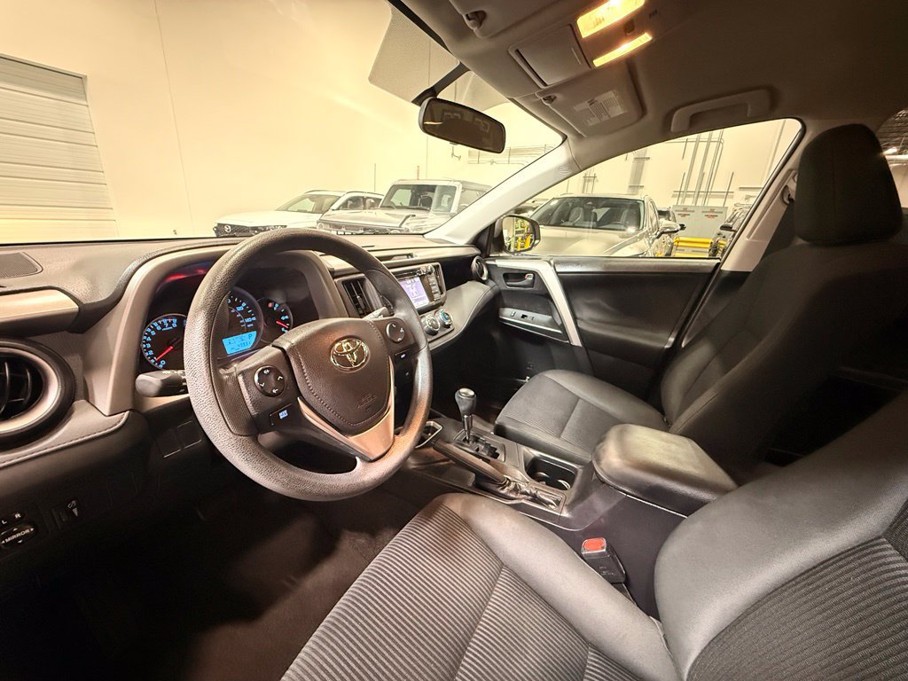 Used 2016 Toyota RAV4 LE FWD image 16