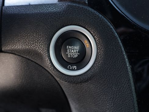 Used 2021 Chrysler 300 S image 9