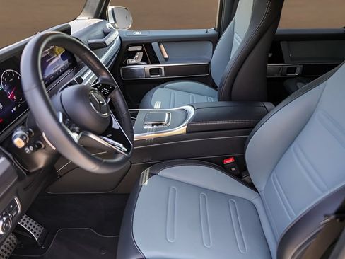 Used 2025 Mercedes-Benz G 550 image 8