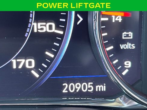 Used 2023 GMC Acadia AT4 w/ Technology Package image 24