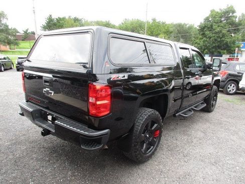 Used 2017 Chevrolet Silverado 1500 LT w/ Redline Edition AWD/4WD image 8