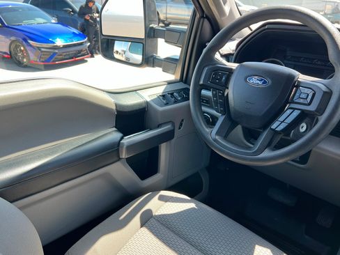 Used 2020 Ford F250 XLT w/ XLT Value Package AWD/4WD image 11
