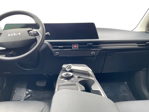 Used 2024 Kia EV6 Light image 15