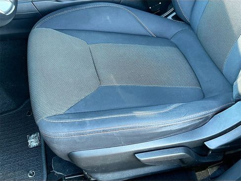 Used 2019 Subaru Crosstrek 2.0i Premium w/ Eyesight System image 18