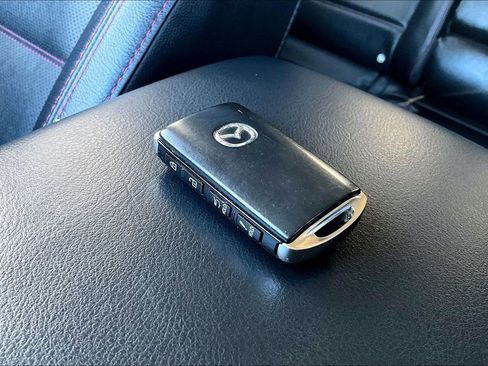 Used 2024 MAZDA CX-5 Carbon Edition image 11