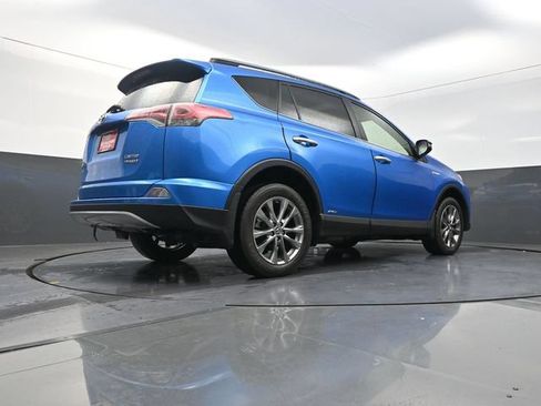 Used 2018 Toyota RAV4 Limited AWD/4WD image 37