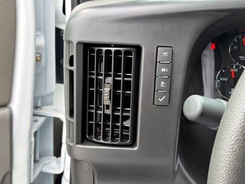 New 2026 GMC Savana 2500 w/ Driver Convenience Package RWD image 23