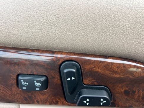 Used 2004 Mercury Grand Marquis LS image 25