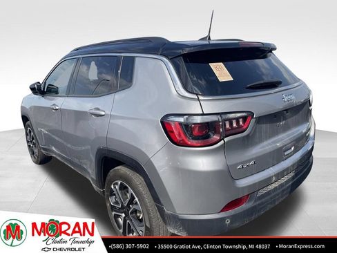 Used 2023 Jeep Compass Limited AWD/4WD image 5