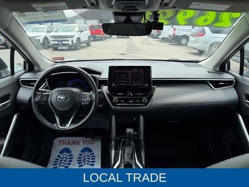 Used 2022 Toyota Corolla Cross XLE AWD/4WD image 5