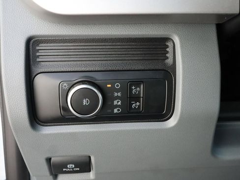 Used 2024 Ford F450 XL w/ XL Chrome Package image 16