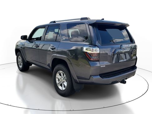 Used 2021 Toyota 4Runner SR5 AWD/4WD image 5