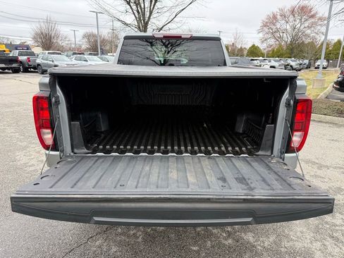 Used 2024 GMC Sierra 1500 Elevation image 10