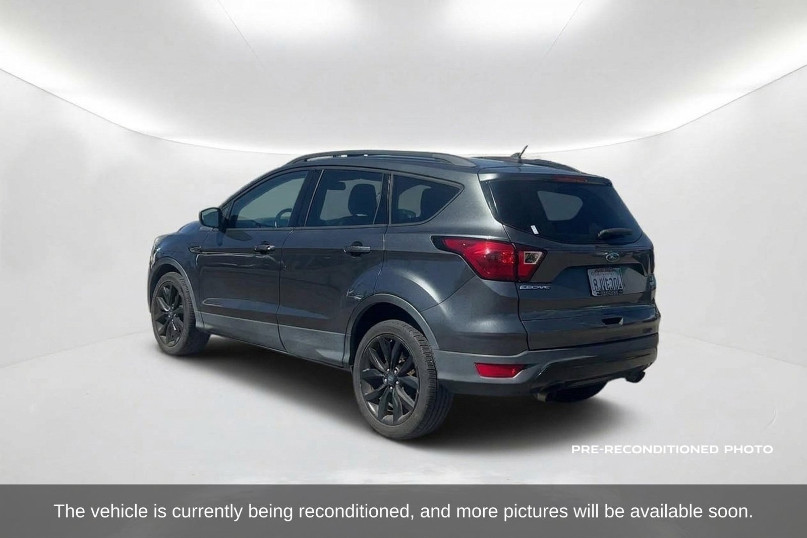 Used 2019 Ford Escape SE FWD image 8