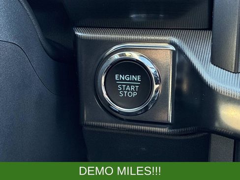 Used 2025 Ford F150 Lariat AWD/4WD image 30