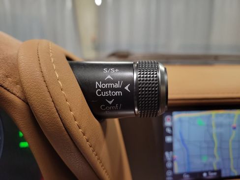 Used 2021 Lexus LC 500 Convertible w/ Touring Package RWD image 21