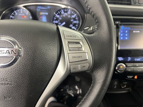 Used 2016 Nissan Rogue SL w/ SL Premium Package image 15