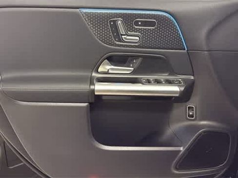 Certified 2025 Mercedes-Benz GLA 250 4MATIC image 13