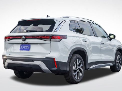 New 2025 Volkswagen Tiguan S image 10