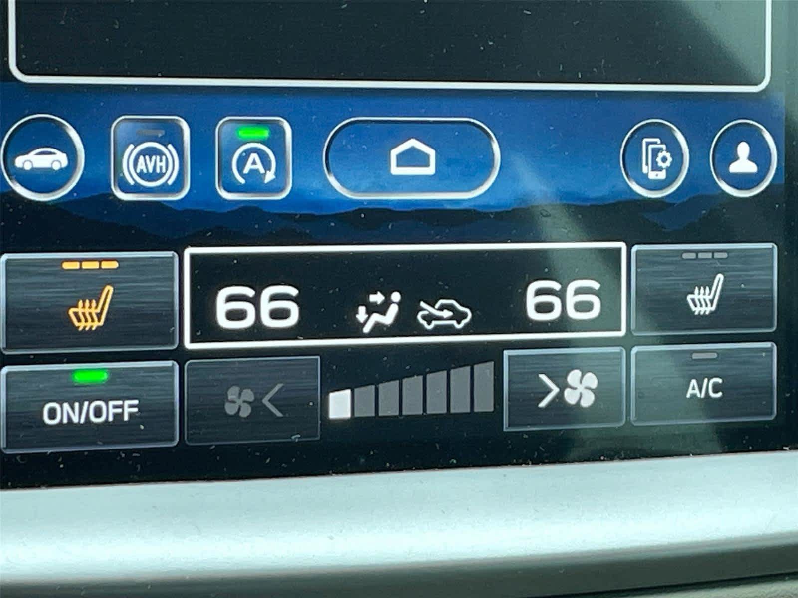 Used 2025 Subaru Legacy Limited AWD/4WD image 25