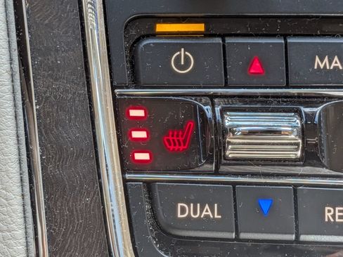 Used 2019 Lincoln Continental Premiere FWD image 21