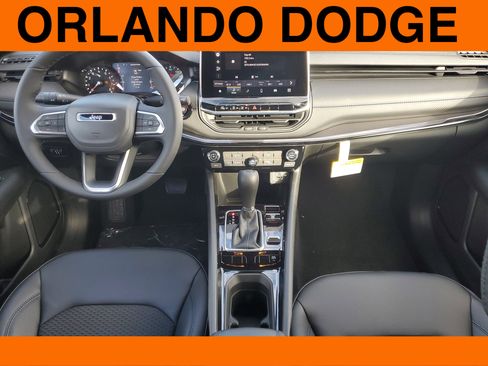 New 2026 Jeep Compass Latitude image 7
