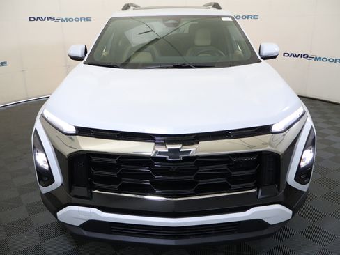 New 2026 Chevrolet Equinox ACTIV AWD/4WD image 14