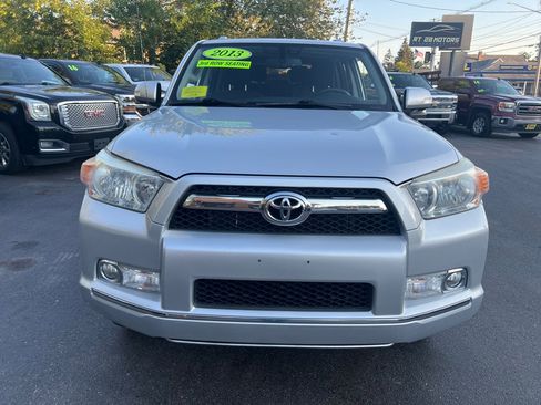 Used 2013 Toyota 4Runner SR5 w/ Convenience Pkg image 9
