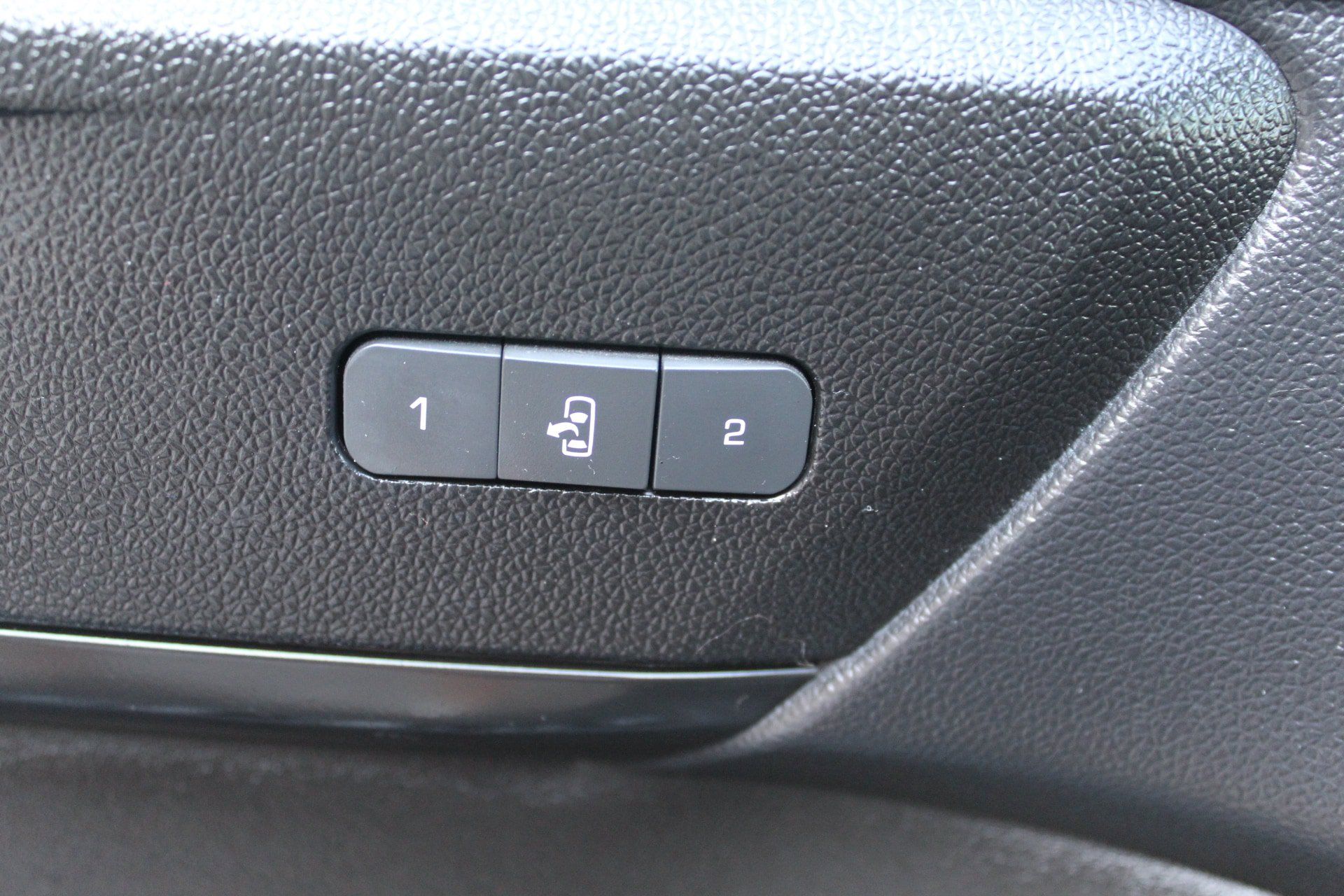 Used 2013 GMC Acadia SLT w/ Technology Package AWD/4WD image 31