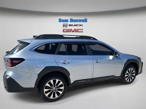 Used 2025 Subaru Outback Limited w/ Popular Package #2 image 5