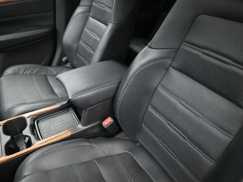 Used 2022 Honda CR-V Touring image 18