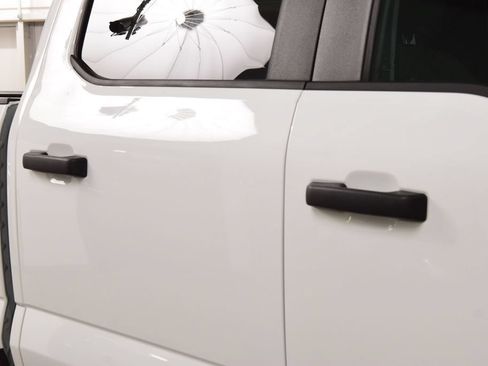 Used 2024 Ford F250 XL w/ STX Appearance Package AWD/4WD image 11