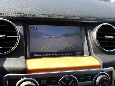Used 2014 Land Rover LR4 HSE image 25